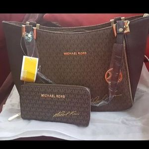 MK tote and wallet Set